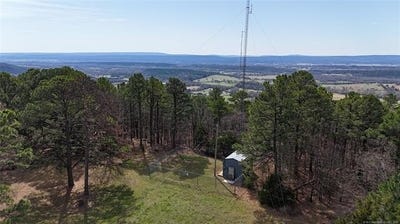 /international/us/rural-route-wilburton-ok-110107439814/