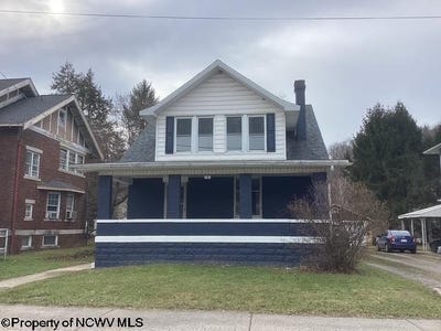 /international/us/241-n-walnut-street-philippi-wv-110104910039/