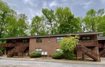 /international/us/2609-macgregor-downs-road-greenville-nc-110103289984/