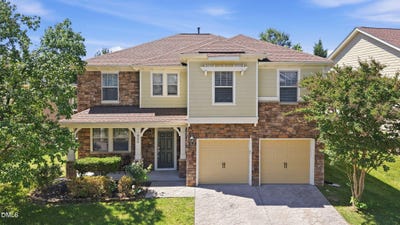 /international/us/635-piper-stream-circle-cary-nc-110108016954/