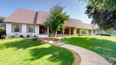 /international/us/1609-greenbriar-drive-murray-ky-110109304799/