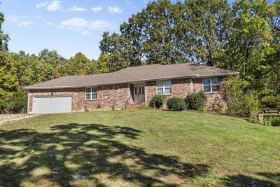 /international/us/1740-n-pine-street-marshfield-mo-110108028532/