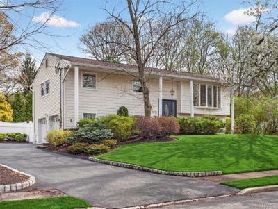 /international/us/10-michael-drive-blauvelt-ny-110107352353/