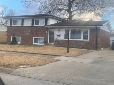 /international/us/90-peyton-drive-chicago-heights-il-110097730112/