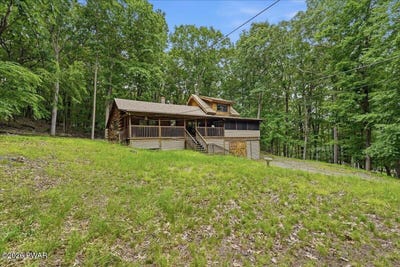 /international/us/105-alta-lane-tafton-pa-110109229590/