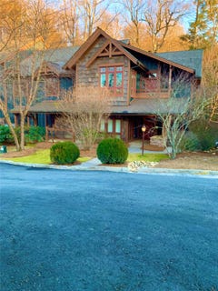 /international/us/468-birchwood-drive-highlands-nc-110106732995/