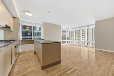 /international/us/301-mission-st-24c-san-francisco-ca-110108331438/