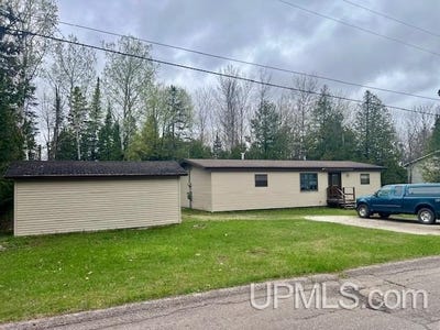 /international/us/1106-tenth-avenue-houghton-mi-110108235910/