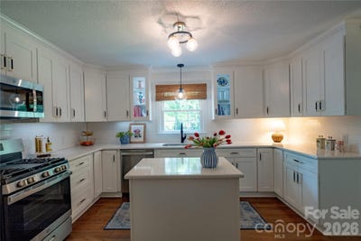 /international/us/2312-belmont-drive-reidsville-nc-110109788330/