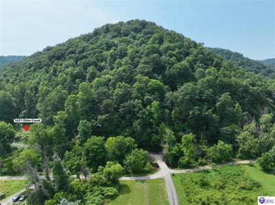 /international/us/1631-otter-creek-road-manchester-ky-110092879700/