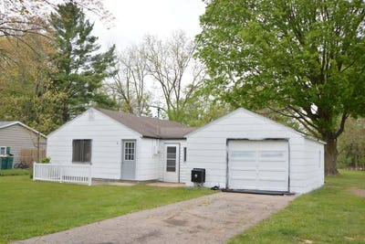 /international/us/1923-pleasant-drive-portage-mi-110108018501/