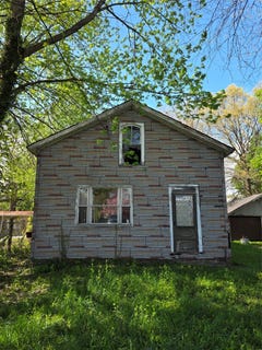 /international/us/738-e-11th-street-erie-pa-110107727828/
