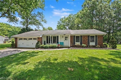 /international/us/1403-whippoorwill-trail-stow-oh-110108737714/