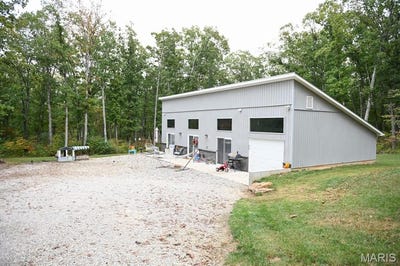 /international/us/2101-valley-creek-drive-owensville-mo-110108888570/