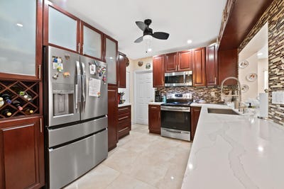 /international/us/7649-kismet-street-miramar-fl-110108477363/