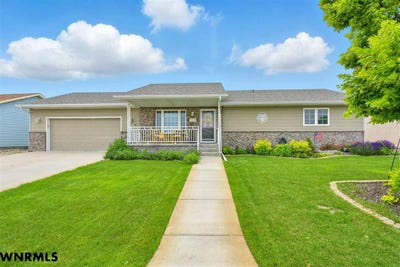/international/us/715-19th-street-gering-ne-110108748339/