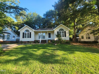 /international/us/209-trestlewood-lane-clayton-nc-110101244218/?lang=en