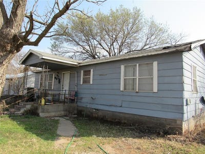 /international/us/805-sw-4th-lindsay-ok-110106102541/