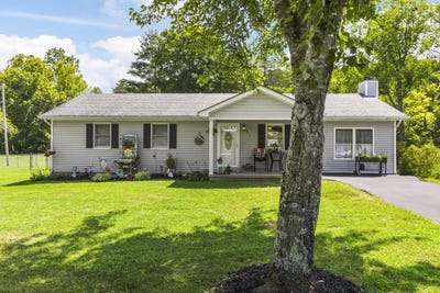 /international/us/251-clearcreek-road-irvine-ky-110101056184/