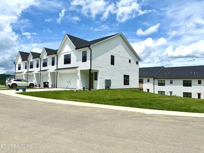 /international/us/8852-chapman-trace-way-knoxville-tn-110100049440/
