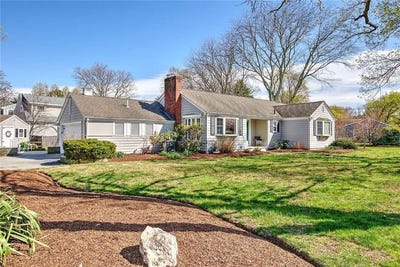 /international/us/25-belton-drive-barrington-ri-110107502241/