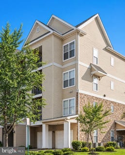 /international/us/5123-a-travis-edward-way-centreville-va-110107656122/