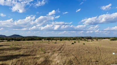 /international/us/winans-creek-ranch-lot-67-pipe-creek-tx-110109942673/