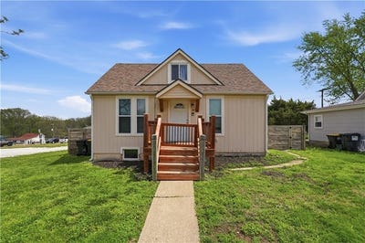 /international/us/3-n-mulberry-terrace-louisburg-ks-110107394599/