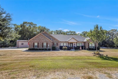 /international/us/530-rs-county-road-4269-emory-tx-110109495935/