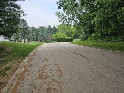 /international/us/41w329-prairie-view-lane-lot-15-campton-hills-il-110100806659/