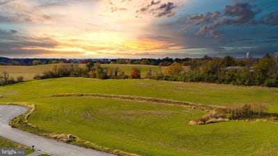 /international/us/4025-rolling-meadow-court-york-pa-110104589195/