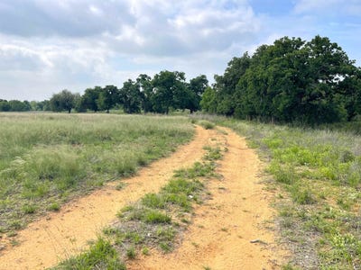 /international/us/1111-ranch-road-2768-llano-tx-110105640130/