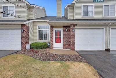 /international/us/17700-41st-avenue-n-plymouth-mn-110108140725/