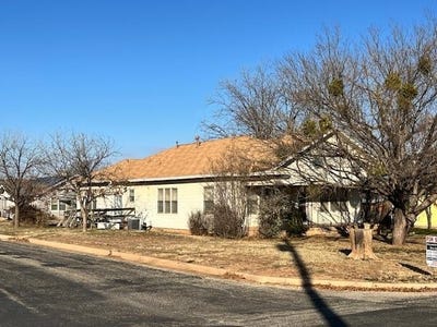 /international/us/2711-ave-v-snyder-tx-110096876358/