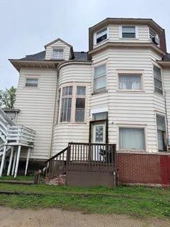 /international/us/226-7th-street-nw-faribault-mn-110107712220/