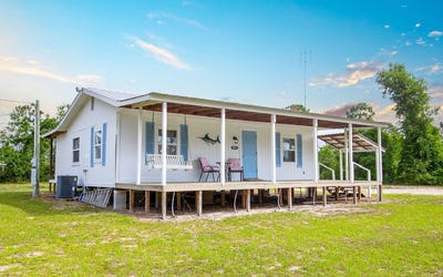 /international/us/15671-beach-rd-perry-fl-110108977998/