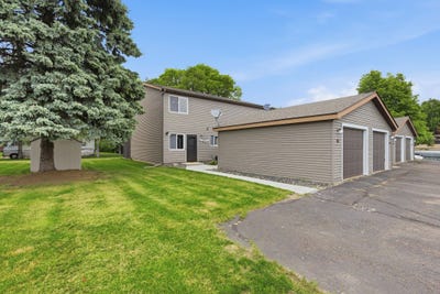 /international/us/333-odanah-avenue-new-richmond-wi-110108570676/