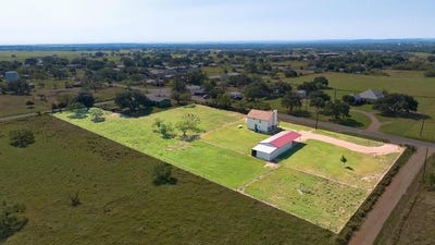 /international/us/1004-e-pontotoc-mason-tx-110106770796/