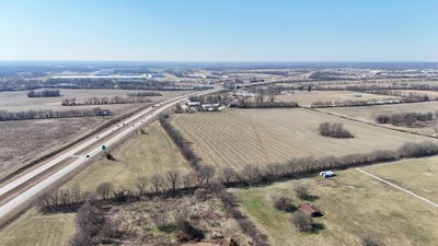 /international/us/6140-w-farm-road-156-republic-mo-110108024597/