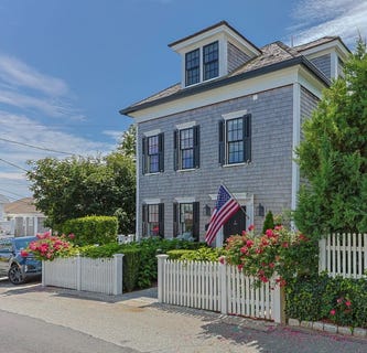 /international/us/6-pleasant-street-provincetown-ma-110101437851/
