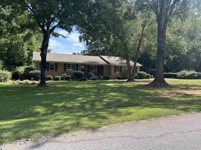 /international/us/101-sumter-street-clinton-sc-110107466078/