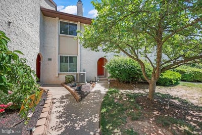 /international/us/81-thoreau-drive-plainsboro-nj-110108653887/