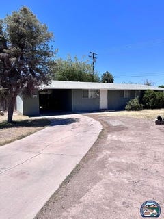 /international/us/285-w-d-st-brawley-ca-110108988413/