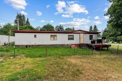 /international/us/105-e-1st-ave-clark-fork-id-110100979481/