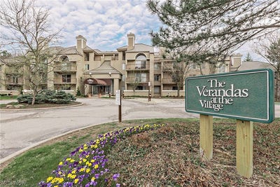 /international/us/26101-village-lane-beachwood-oh-110106959326/