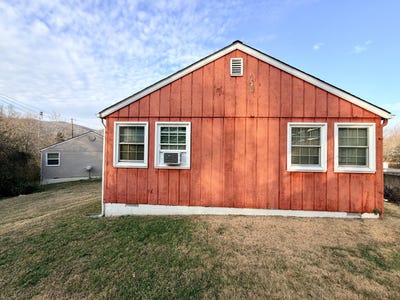 /international/us/106-state-square-cumberland-ky-110105004312/