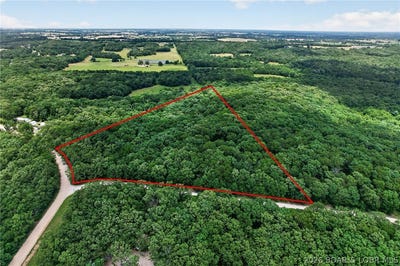 /international/us/17417-old-woods-place-barnett-mo-110108773037/