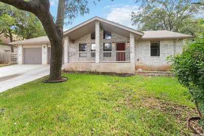 /international/us/850-mission-hills-dr-new-braunfels-tx-110120097755/