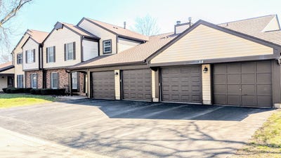 /international/us/54-plymouth-court-naperville-il-110106923085/
