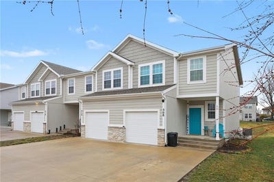 /international/us/316-n-5th-terrace-louisburg-ks-110106561875/